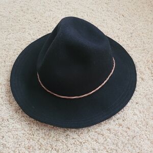 Madden Girl 100% Wool Black Hat OS Bohemian Preppy City Chic